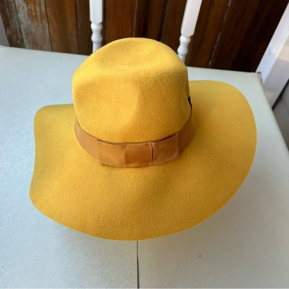 Brixton Mustard Yellow Fedora with Brown Ribbon Women’s Size M ( 7 1/4 )